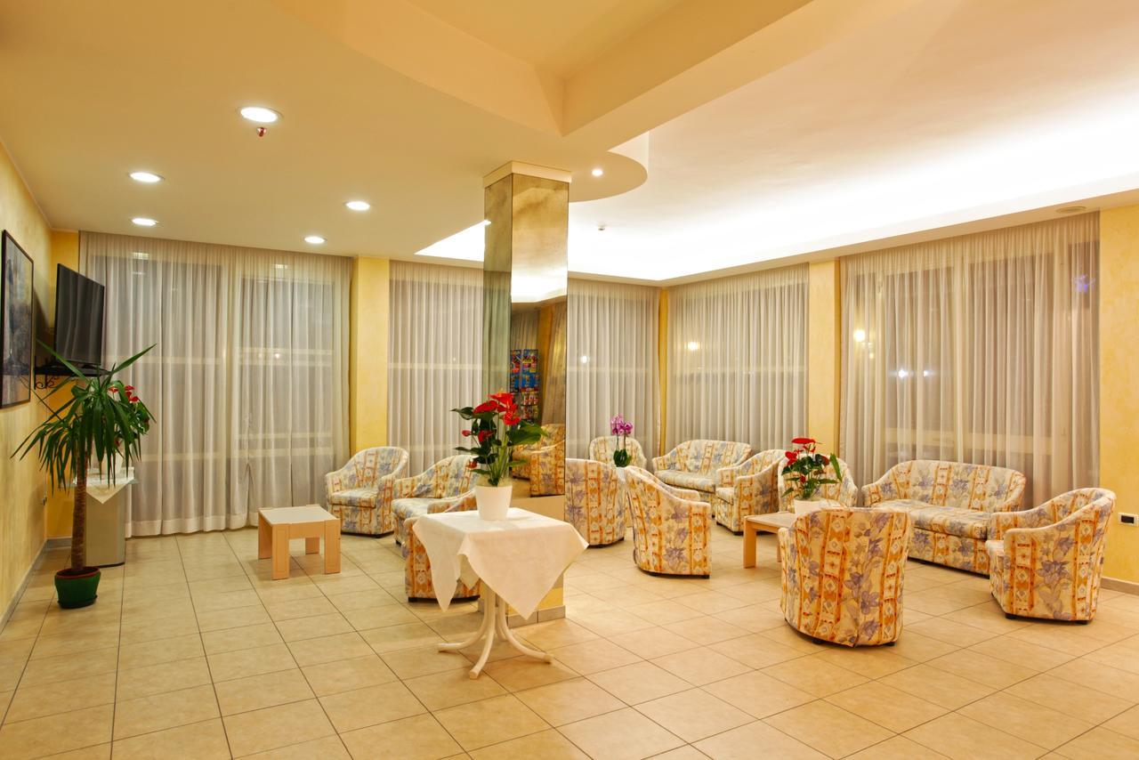 Hotel Santa Maria Червия Экстерьер фото